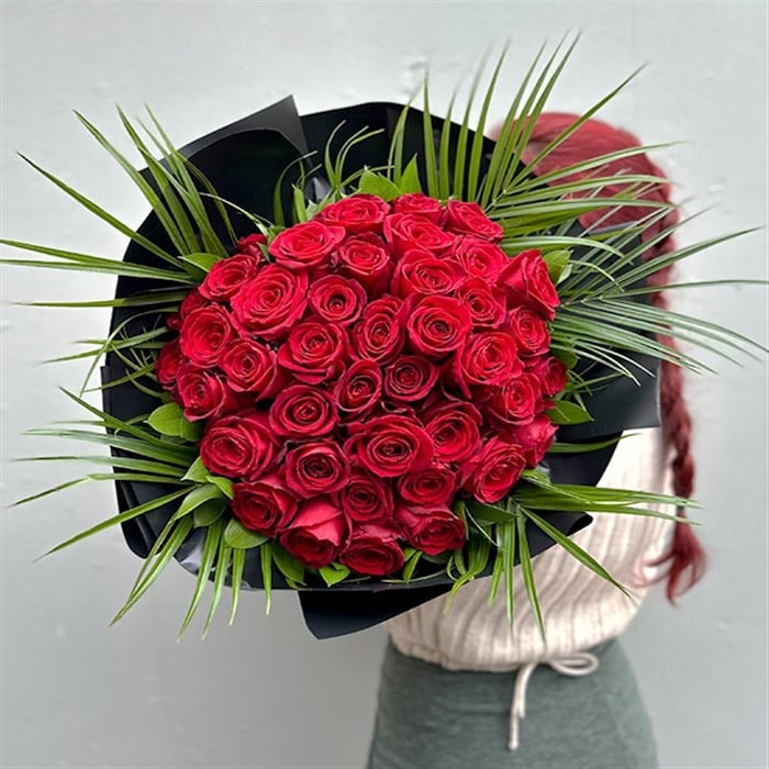 Blush Red Gül Buketi